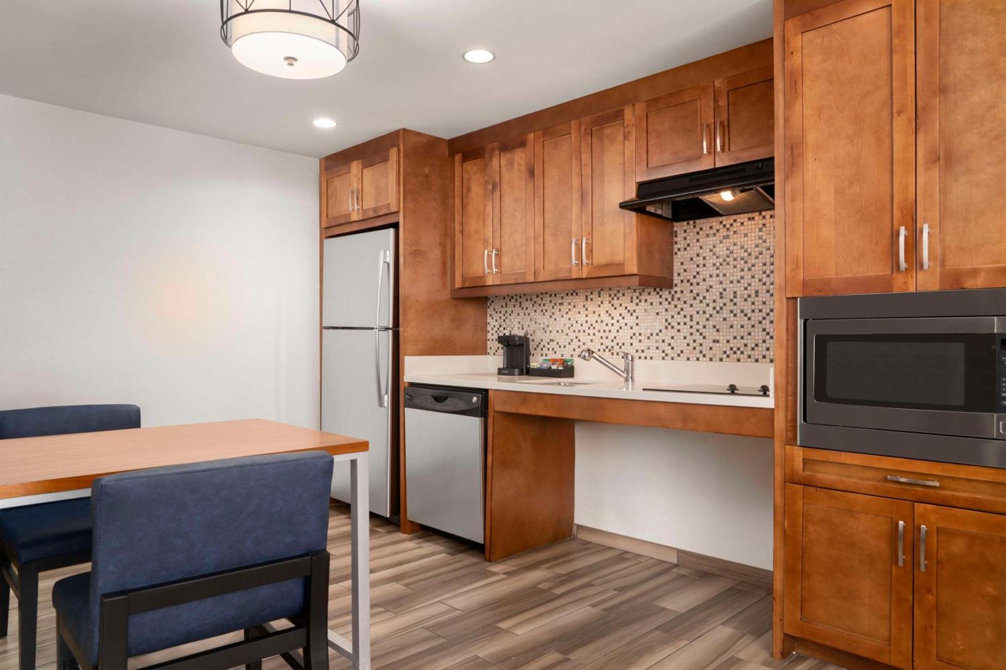 Homewood Suites By Hilton Boston Brookline-Longwood Medical Exterior foto